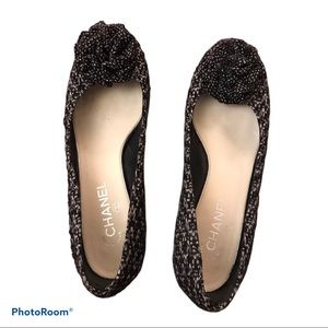 Chanel wool blend shoe with flower Size 41